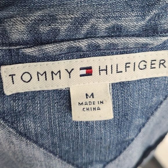 Vintage 90's Tommy Hilfiger Jean Jacket size Medium - Picture 7 of 9